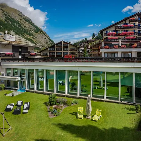 The Christiania Mountain & 4*