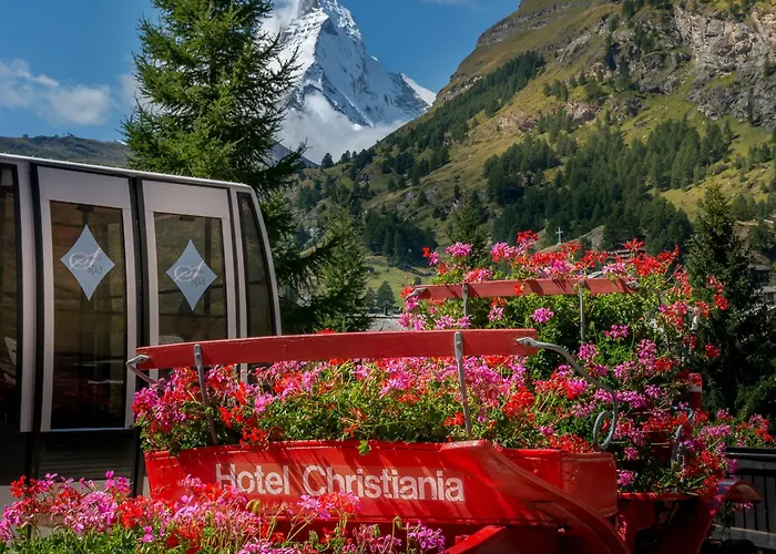 Отель The Christiania Mountain &