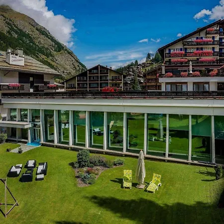 The Christiania Mountain & 4*