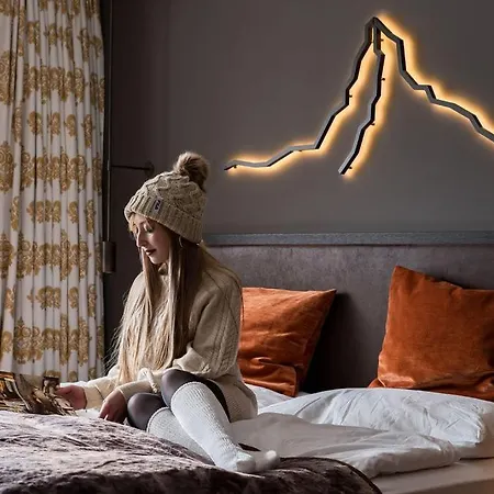 The Christiania Mountain & 4*